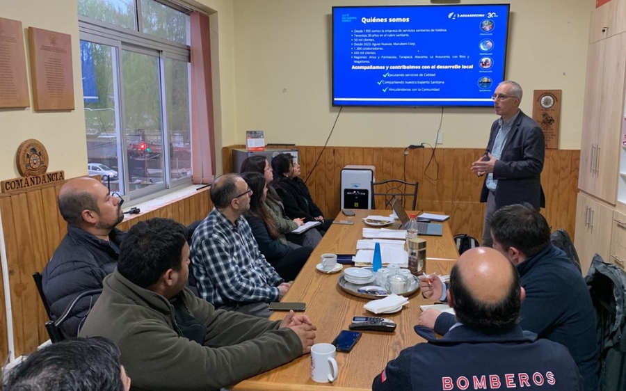 Bomberos y Aguas Décima preparan innovaciones para aumentar aportantes en la campaña de la boleta