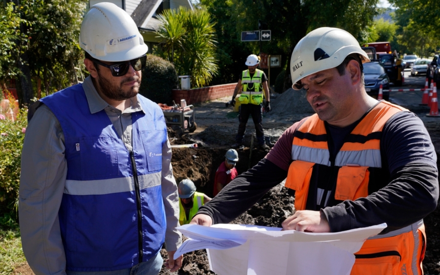 Aguas Décima inicia primera etapa de renovación de redes de aguas servidas de este año